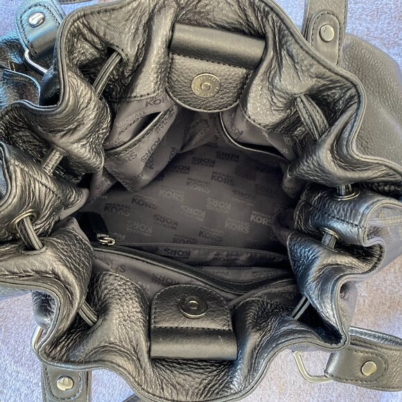 Michael Kors Black Pebbled Leather Drawstring Shoulder Tote Bag - Picture 4 of 8